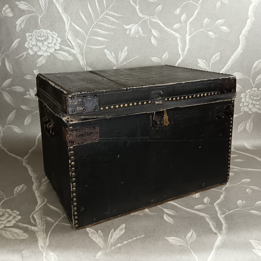 coaching travelling trunk (1)bis.jpg